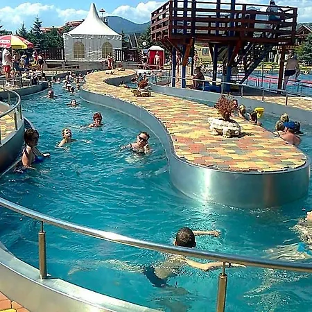فندق Wellness Besenova 3*